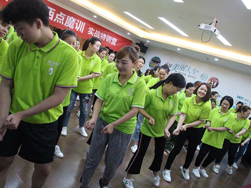 韓方商學(xué)院門店特訓(xùn)營-大勝團(tuán)隊