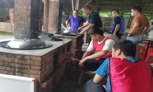 某公司部門野炊休閑團(tuán)建活動
